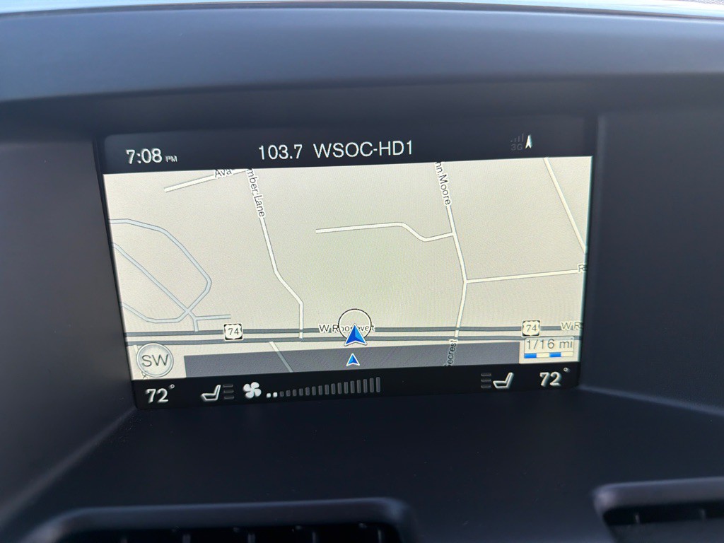 2016 Volvo XC60 Image 21