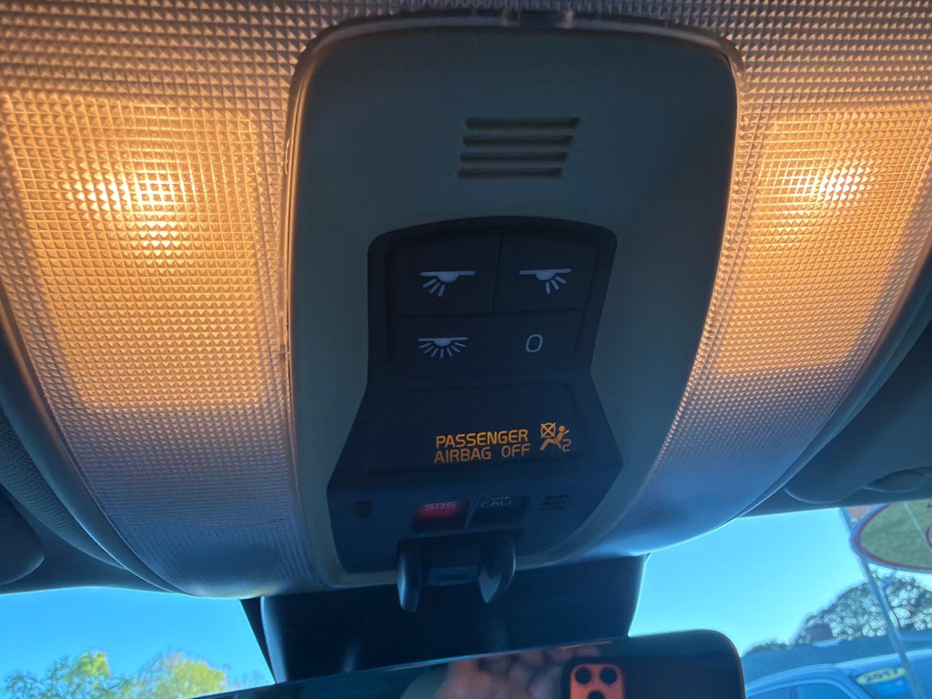 2016 Volvo XC60 Image 25