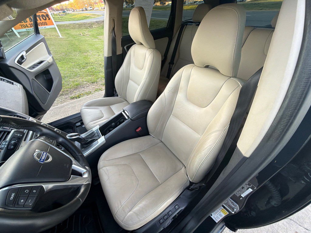 2016 Volvo XC60 Image 27