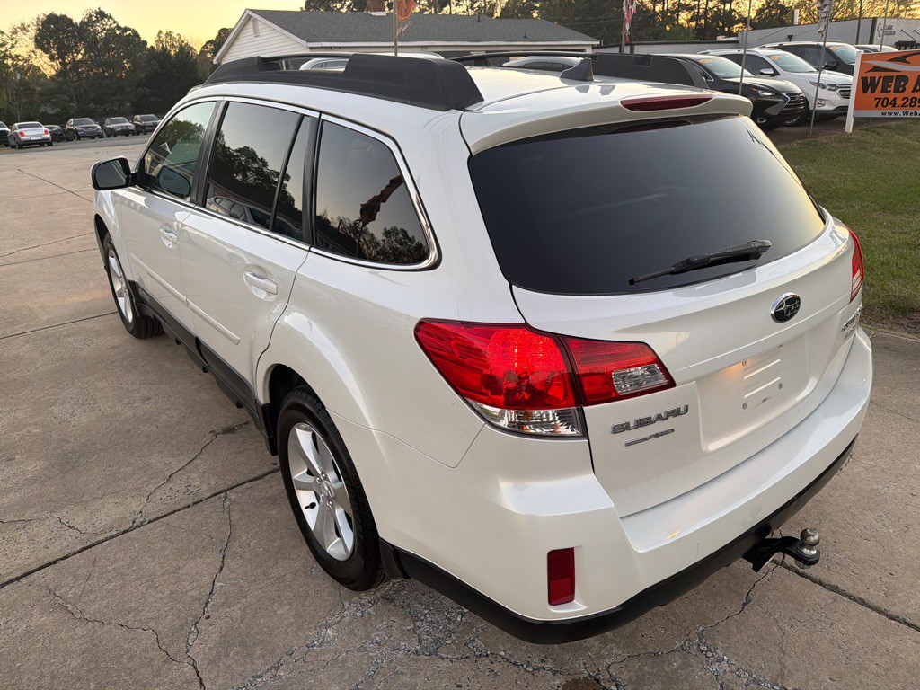2013 Subaru Outback Image 7