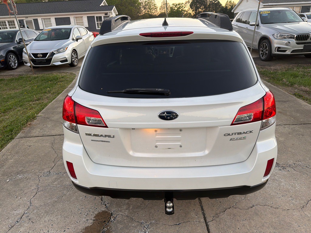 2013 Subaru Outback Image 9