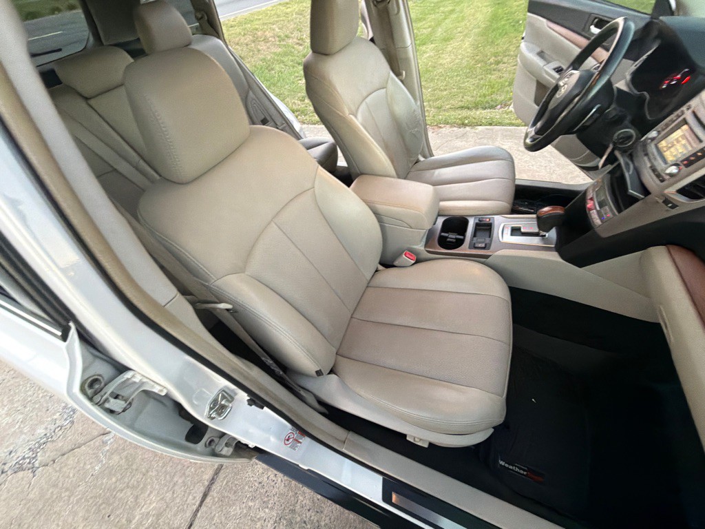 2013 Subaru Outback Image 29