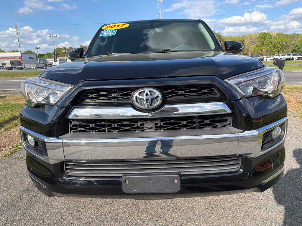2017 Toyota 4Runner Image 3
