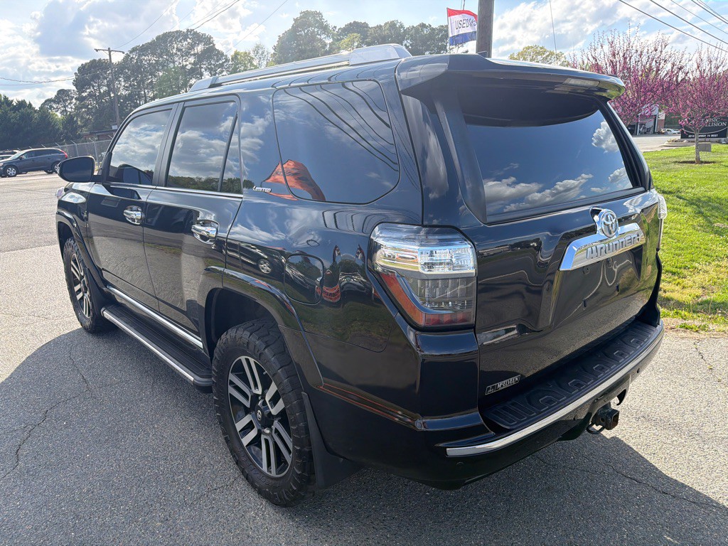 2017 Toyota 4Runner Image 7