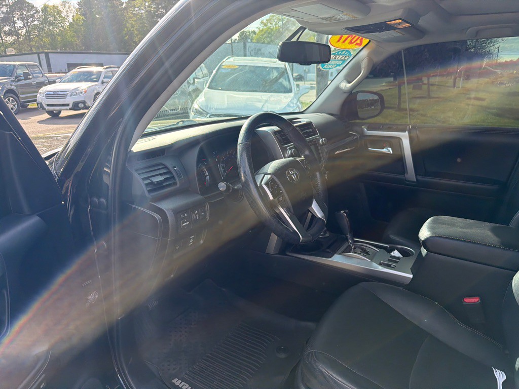 2017 Toyota 4Runner Image 16