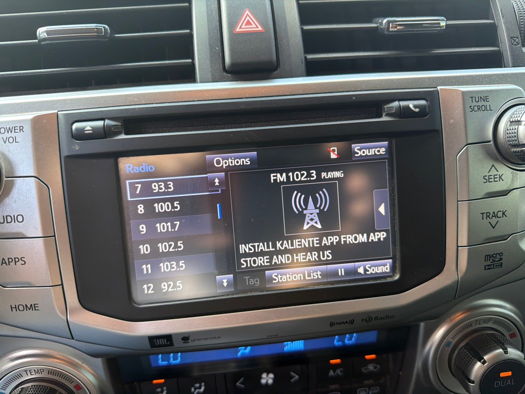 2017 Toyota 4Runner Image 19