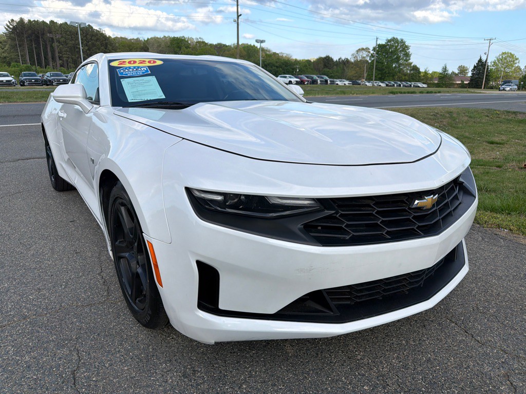 2020 Chevrolet Camaro Image 2