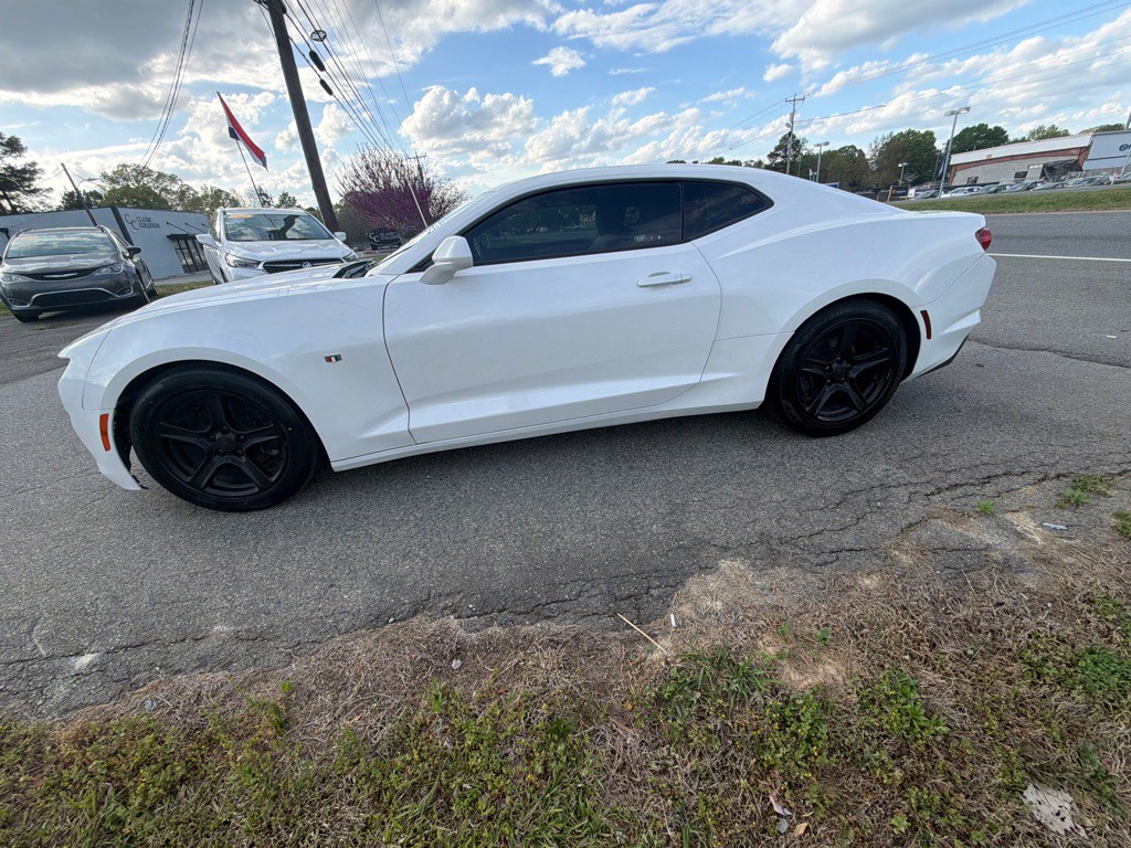 2020 Chevrolet Camaro Image 14