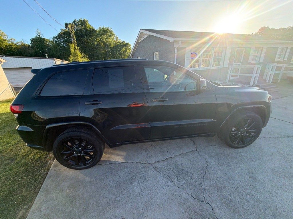 2018 Jeep Grand Cherokee Image 13