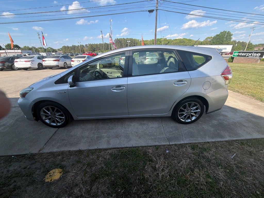 2016 Toyota Prius Image 8
