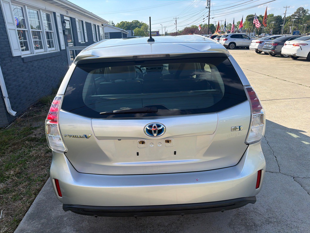 2016 Toyota Prius Image 14