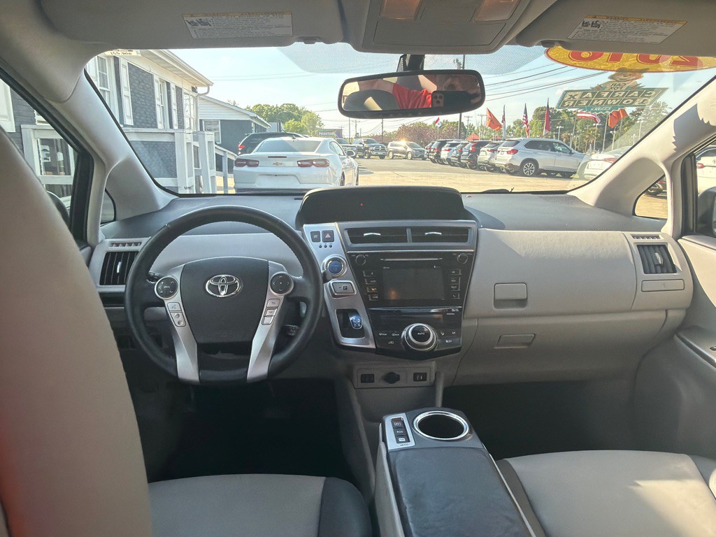2016 Toyota Prius Image 15