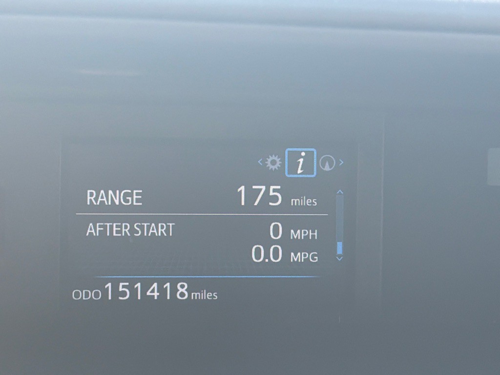 2016 Toyota Prius Image 16