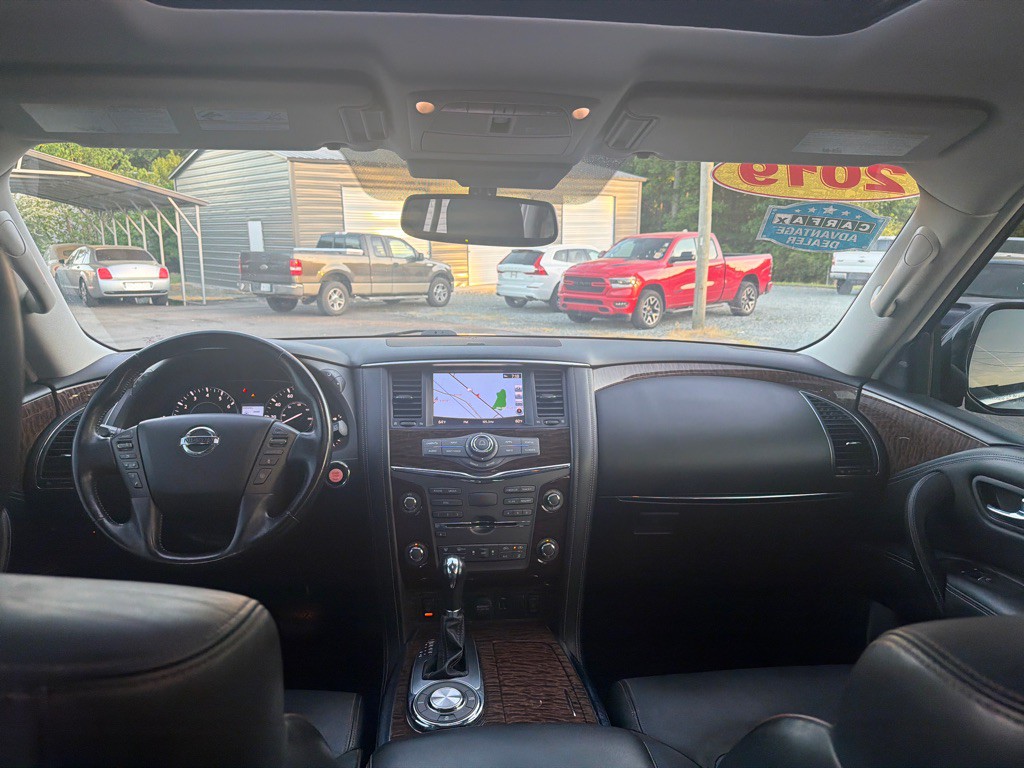 2019 Nissan Armada Image 17