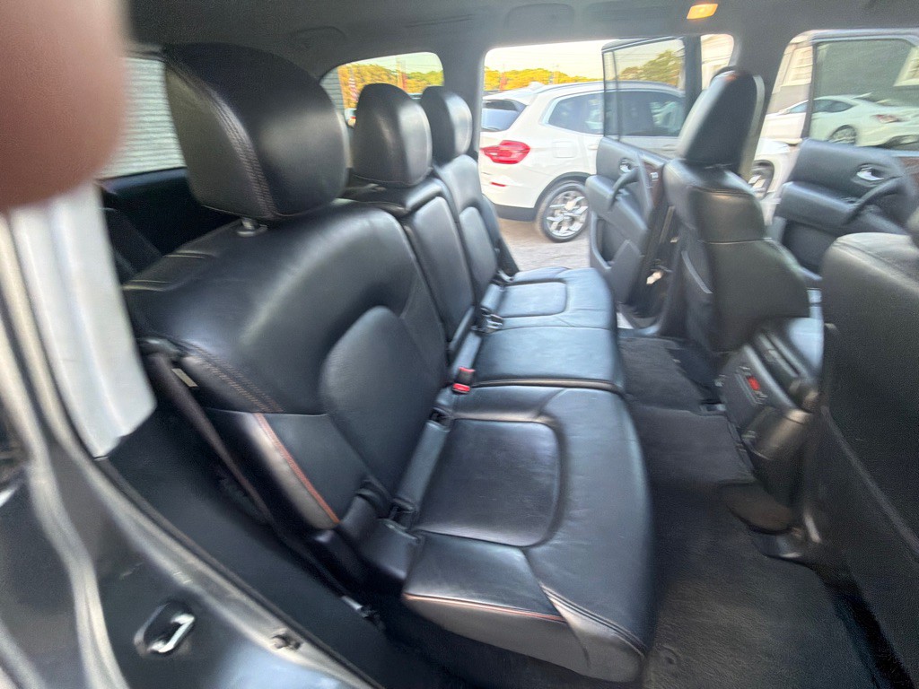 2019 Nissan Armada Image 30