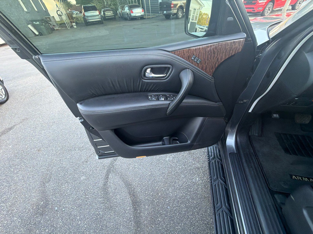 2019 Nissan Armada Image 35