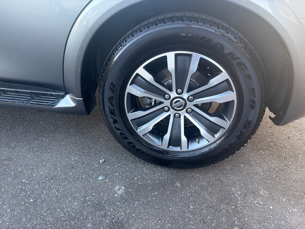2019 Nissan Armada Image 37
