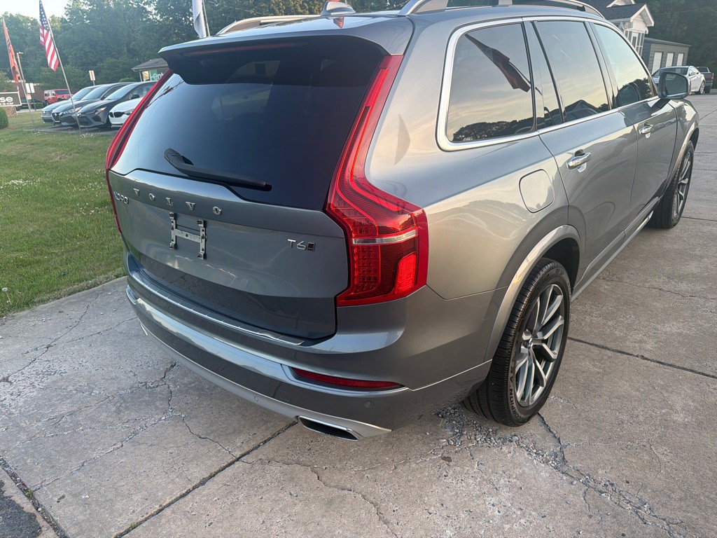 2019 Volvo XC90 Image 8
