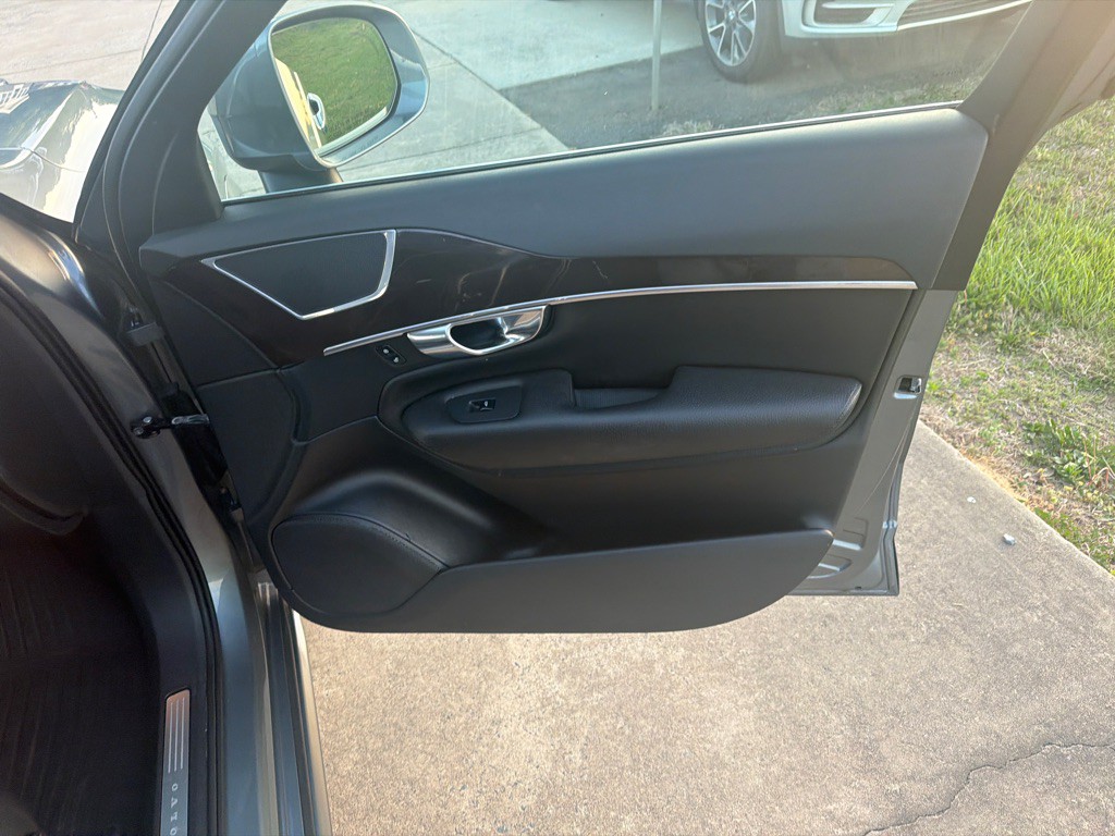 2019 Volvo XC90 Image 30