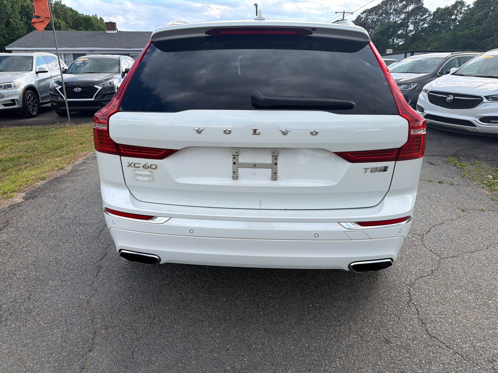 2018 Volvo XC60 Image 10