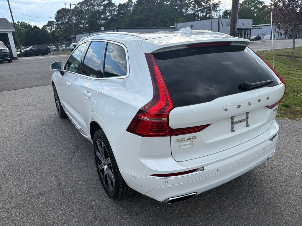 2018 Volvo XC60 Image 11