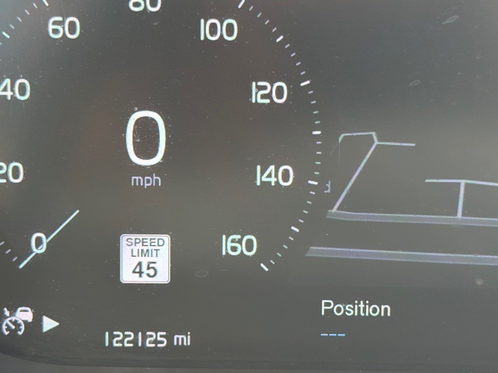 2018 Volvo XC60 Image 19