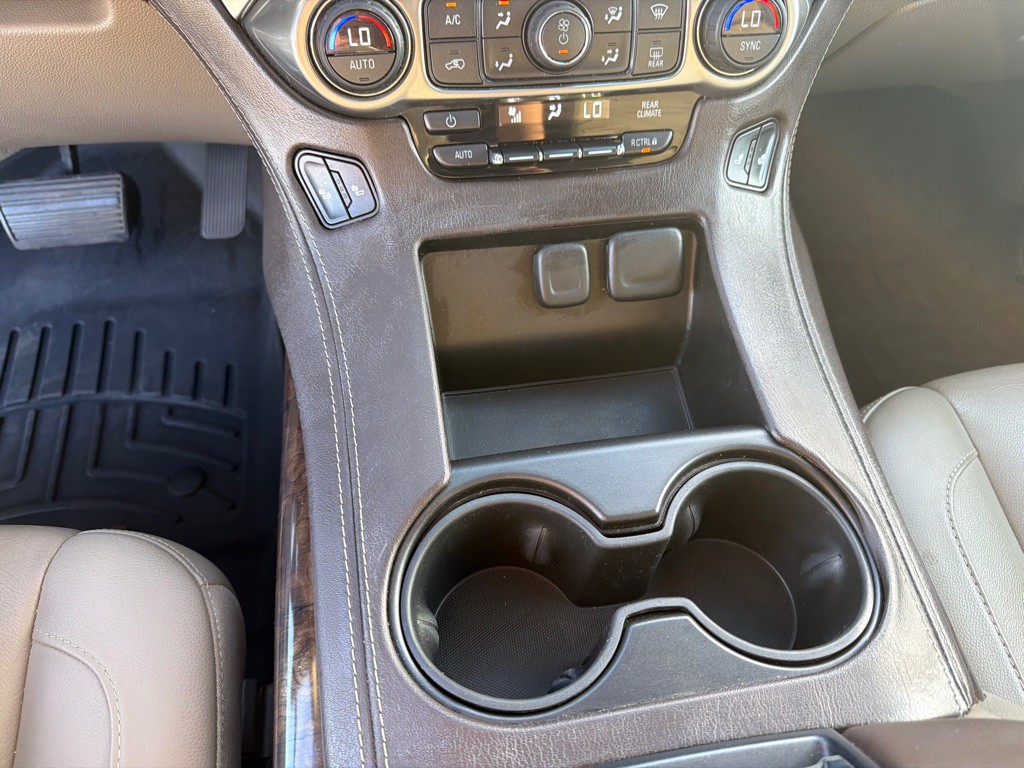 2016 Chevrolet Tahoe Image 25