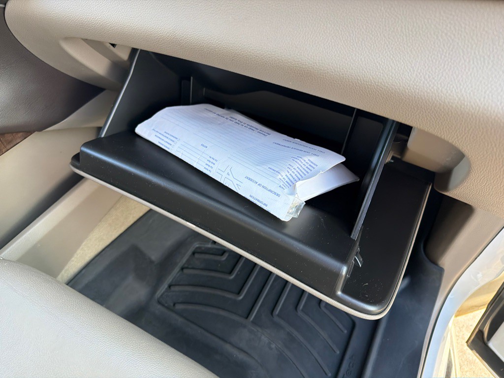 2016 Chevrolet Tahoe Image 27