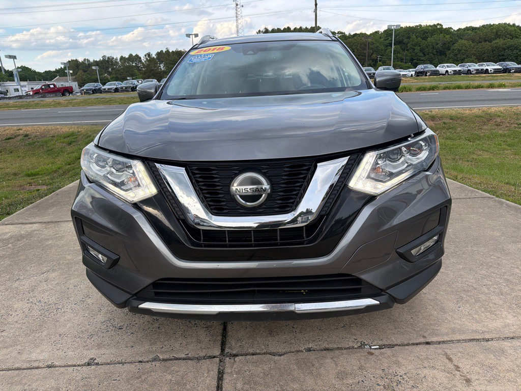 2018 Nissan Rogue Image 3