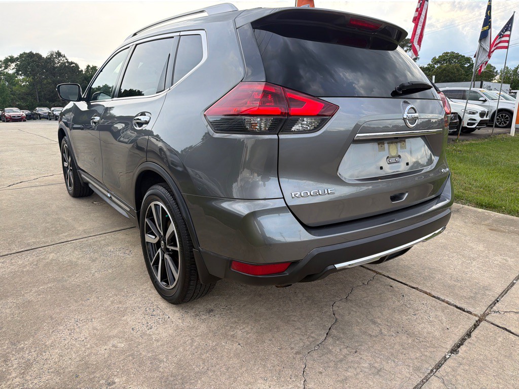 2018 Nissan Rogue Image 8
