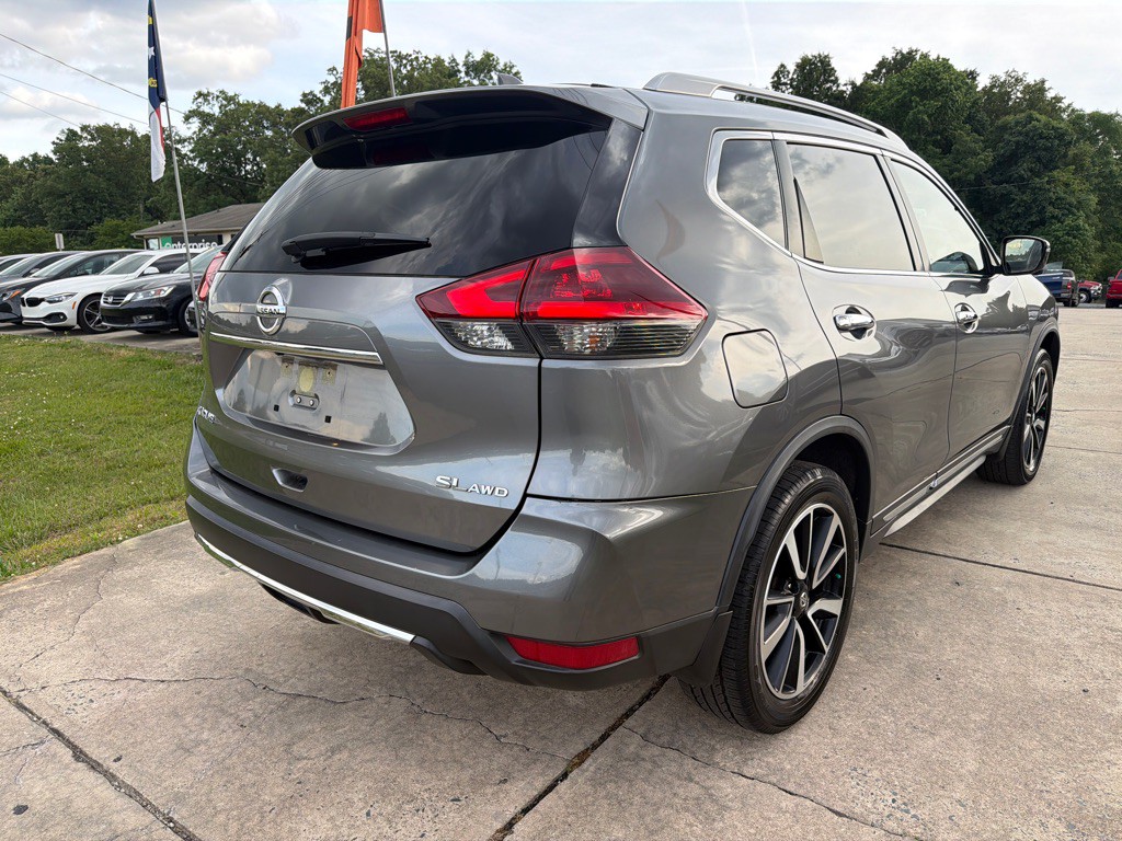 2018 Nissan Rogue Image 9