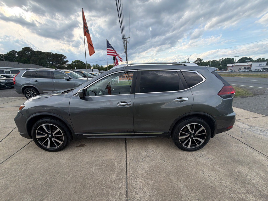 2018 Nissan Rogue Image 14