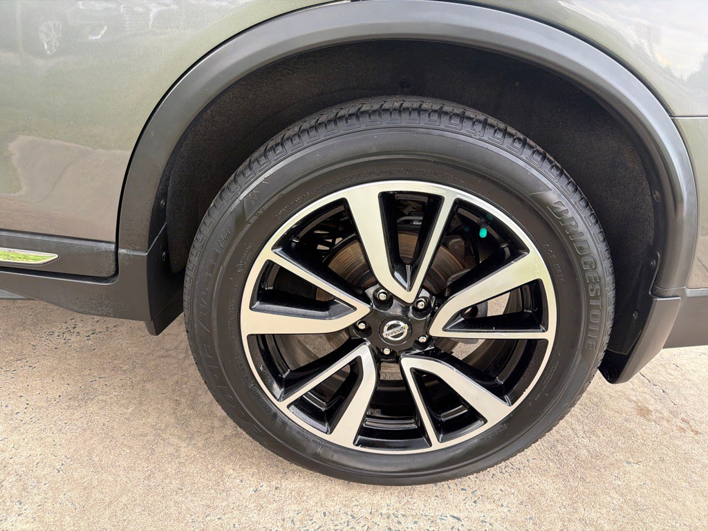 2018 Nissan Rogue Image 37