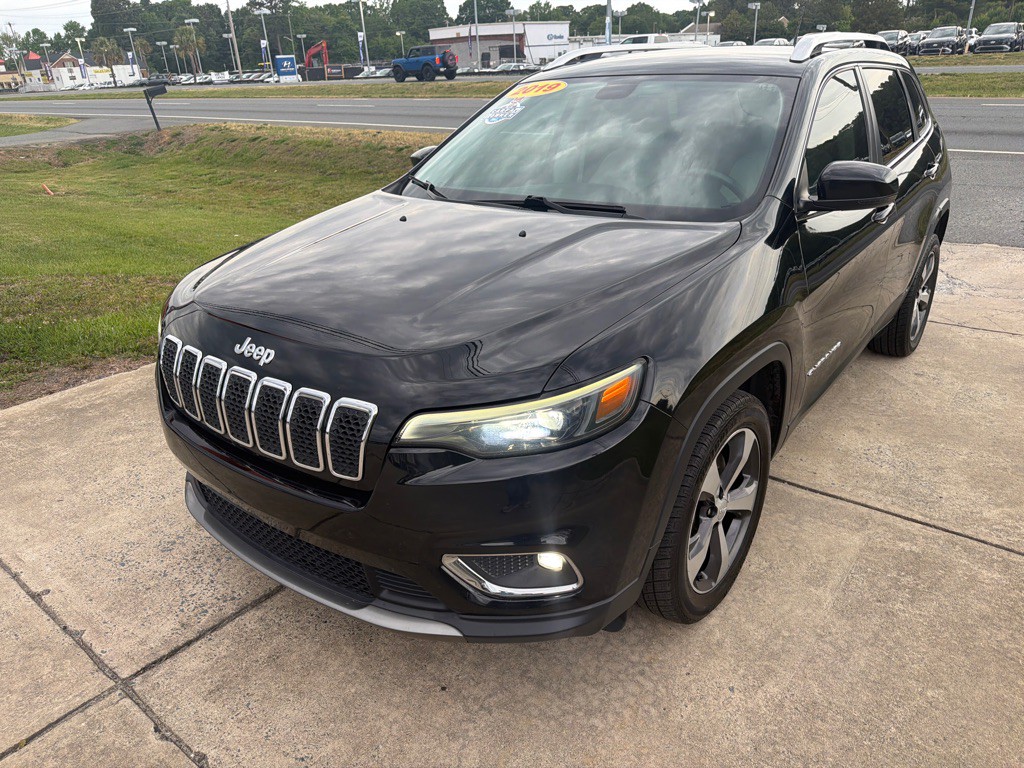 2019 Jeep Cherokee Image 4