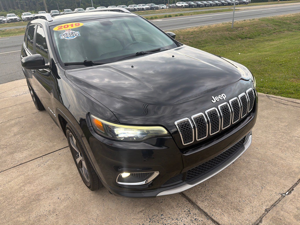 2019 Jeep Cherokee Image 5