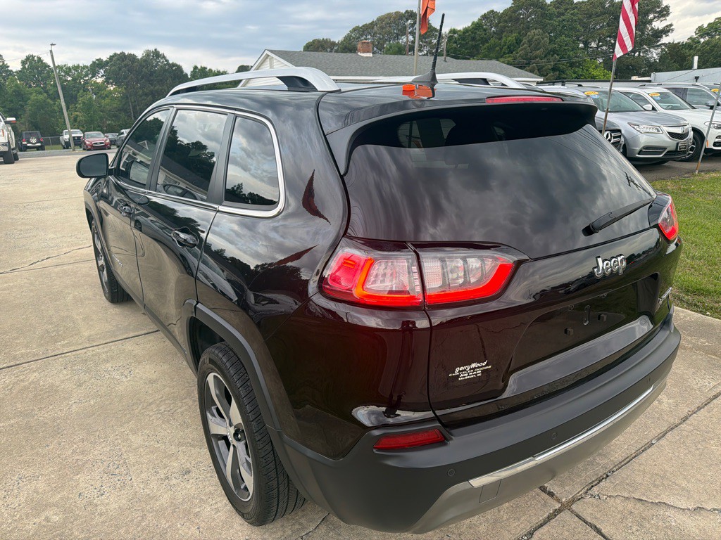 2019 Jeep Cherokee Image 11