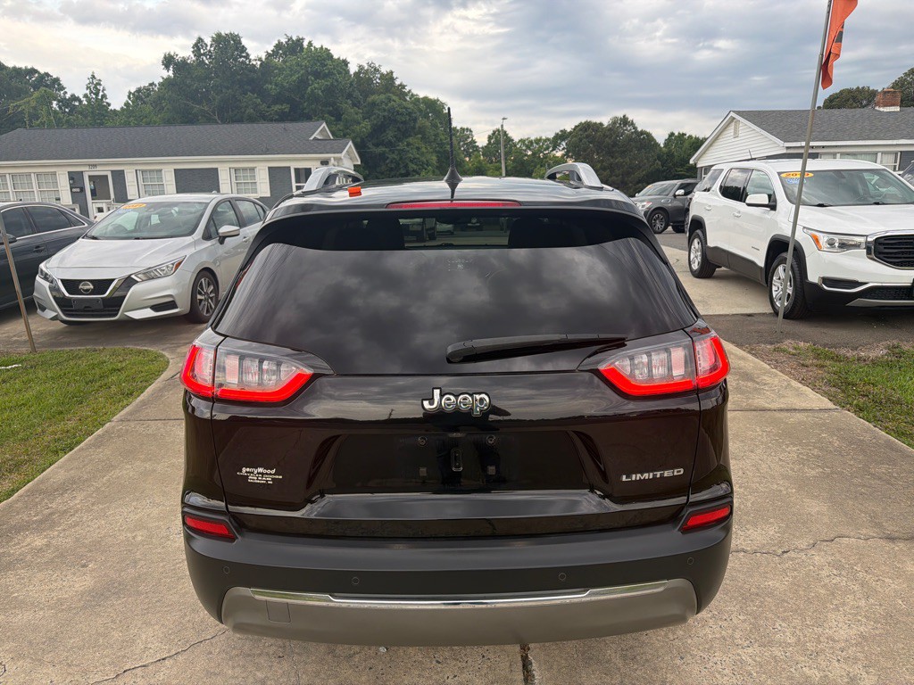 2019 Jeep Cherokee Image 13