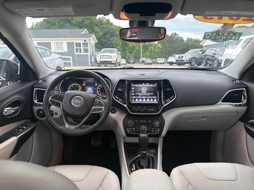 2019 Jeep Cherokee Image 14