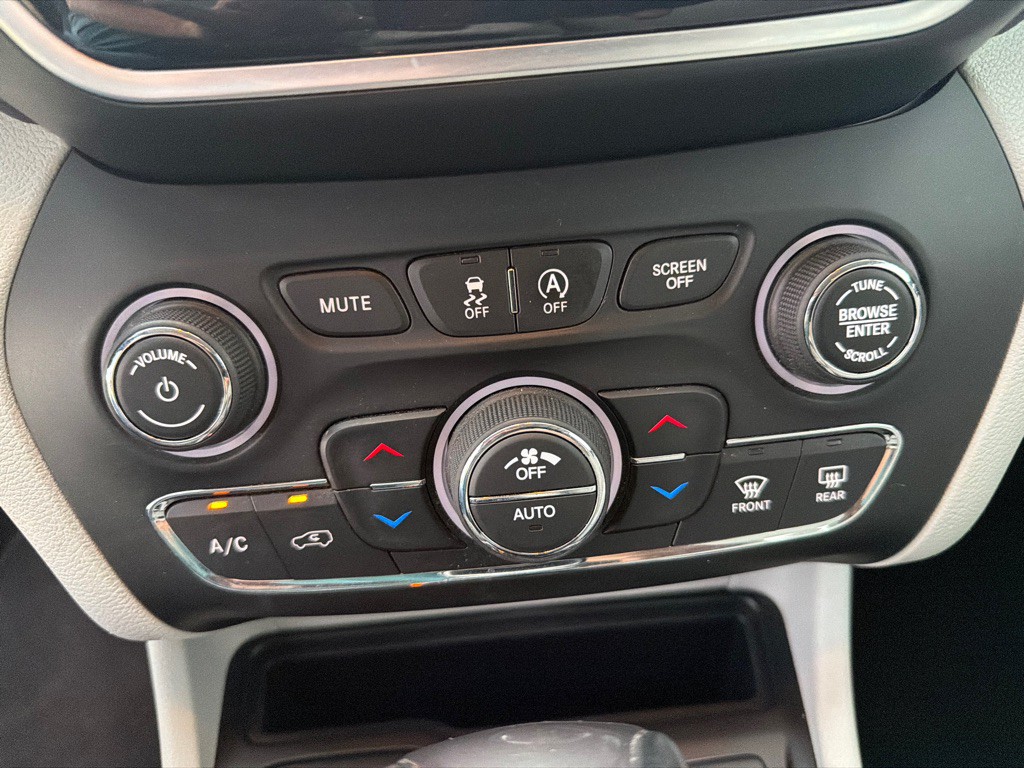 2019 Jeep Cherokee Image 22