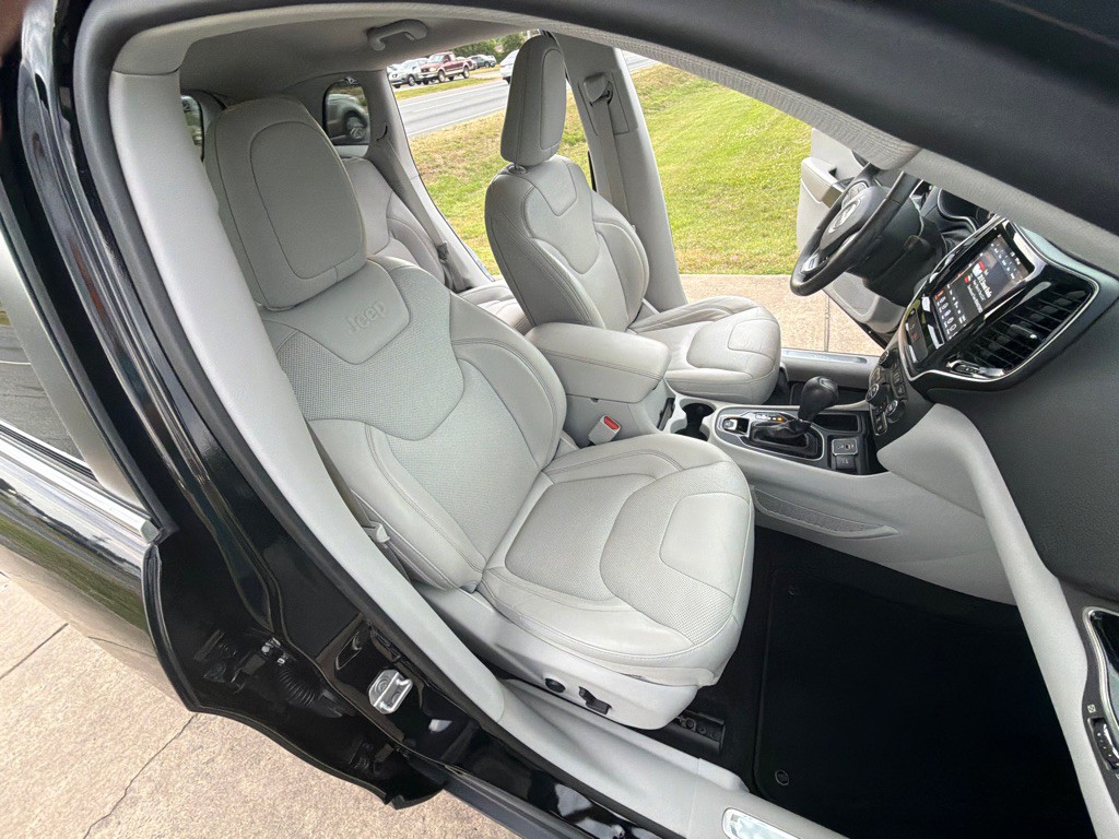 2019 Jeep Cherokee Image 26