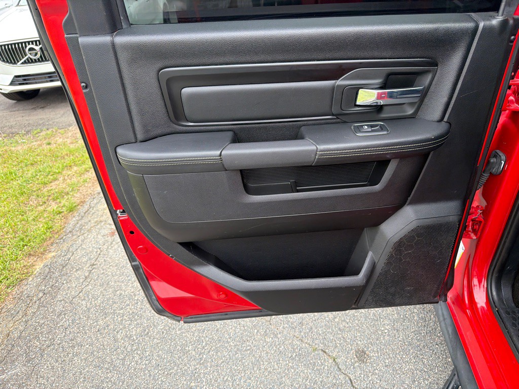2017 RAM 1500 Image 34