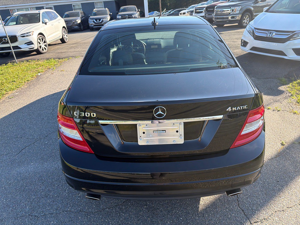 2009 Mercedes-Benz C-Class Image 14