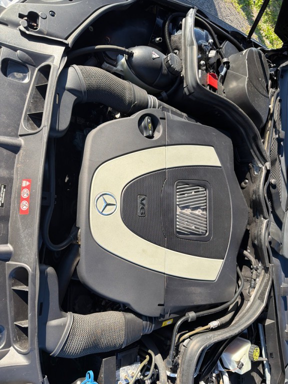 2009 Mercedes-Benz C-Class Image 40