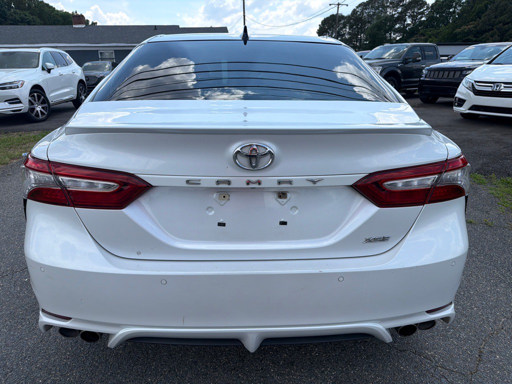2018 Toyota Camry Image 10
