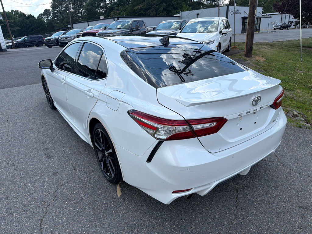 2018 Toyota Camry Image 11