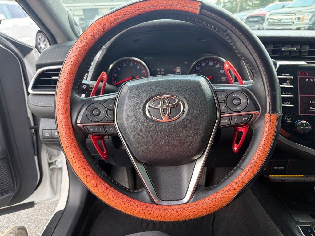 2018 Toyota Camry Image 17