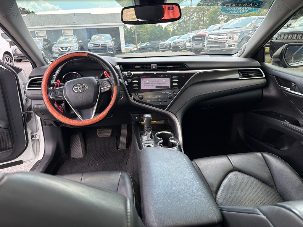 2018 Toyota Camry Image 24