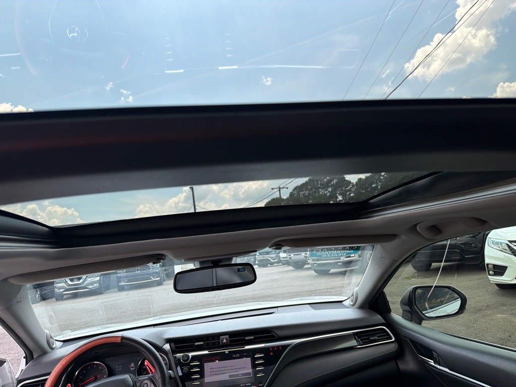 2018 Toyota Camry Image 25