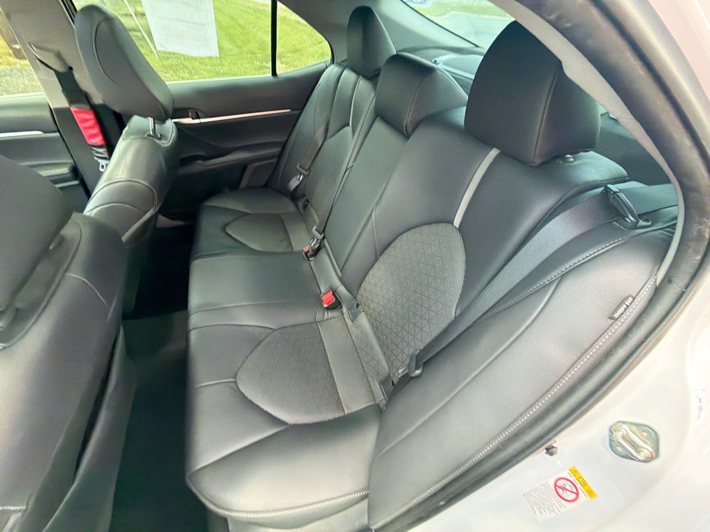 2018 Toyota Camry Image 27