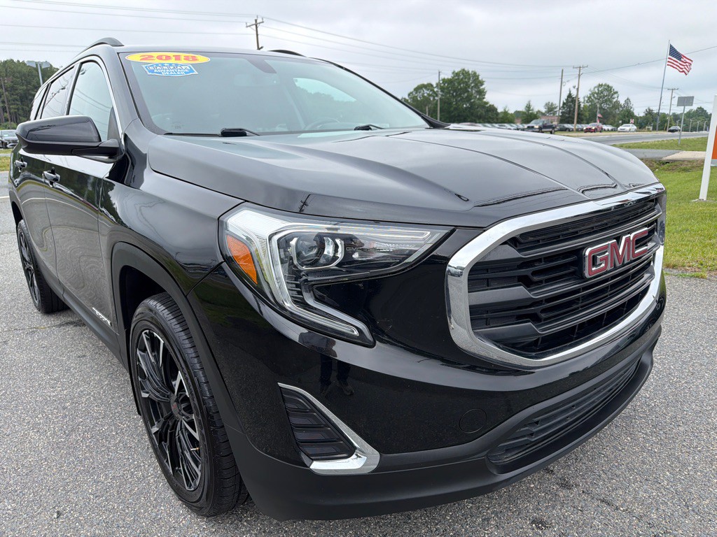 2018 GMC Terrain Image 2
